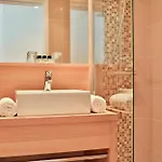 Hotell Le Petit 3*