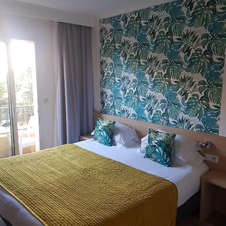 호텔 Le Petit 3*