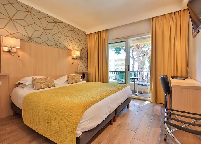 Le Petit Hotell Sainte-Maxime