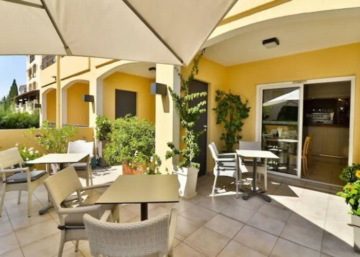 Le Petit Hotell Sainte-Maxime