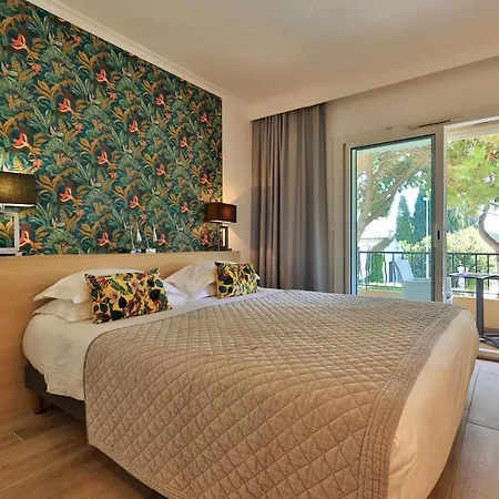 Le Petit 3* Sainte-Maxime