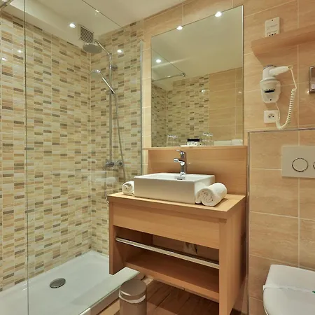 Le Petit 3* Sainte-Maxime