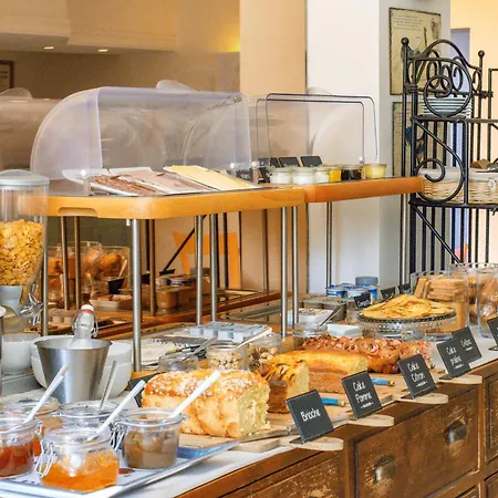 Hotel Le Petit 3*