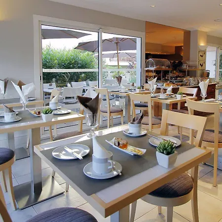Le Petit 3* Sainte-Maxime